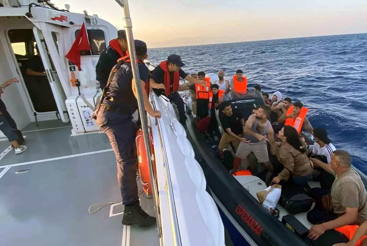 Marmaris’te 22 Göçmen Kurtarıldı