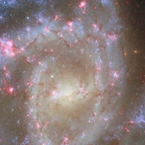 uzayda cicek acan galaksi hubbledan nefes kesen goruntu t8vFhGYW