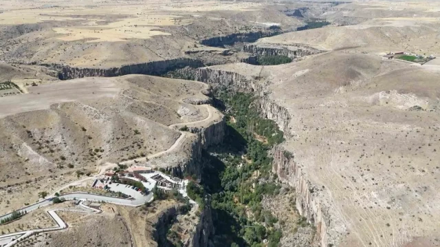 dunyanin en buyuk ikinci sakli hazinesi binlerce kisi akin akin bolgeye gidiyor dYfdWMfM