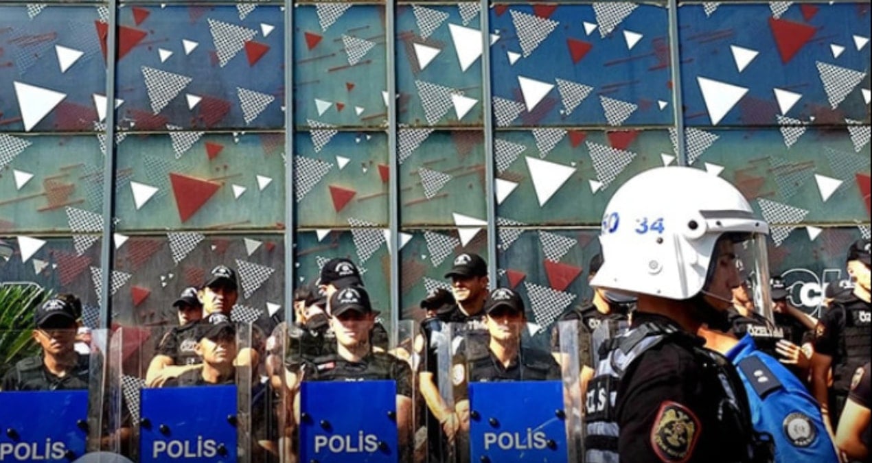 turkiyenin itibari da borsa da dibe vurdu 94177ukC