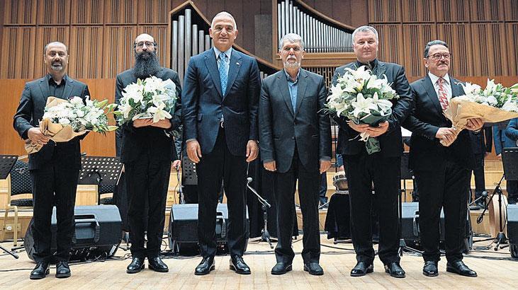 hafiz i sirazi csoda anildi LmitGMEh.jpg