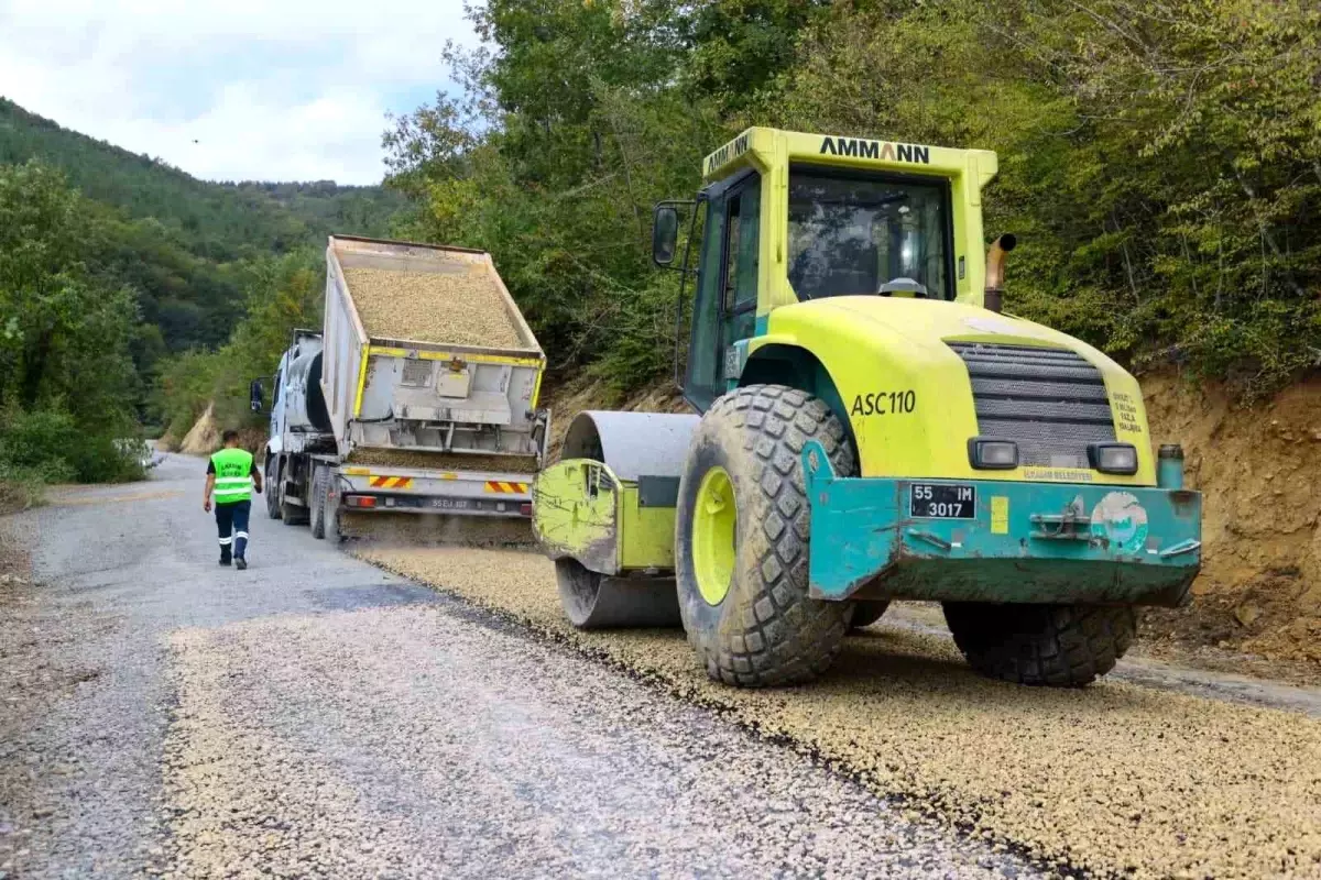 ilkadim belediyesi kirsal ve kent merkezinde yol calismalarini surduruyor T7vAvIEV.jpg