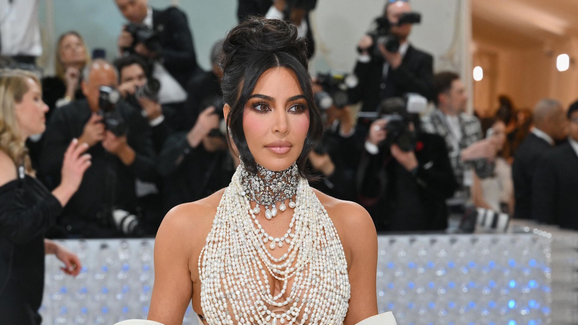 kim kardashian aya inis sahteydi demisti nasadan yanit geldi G7BJ5VlF.jpg
