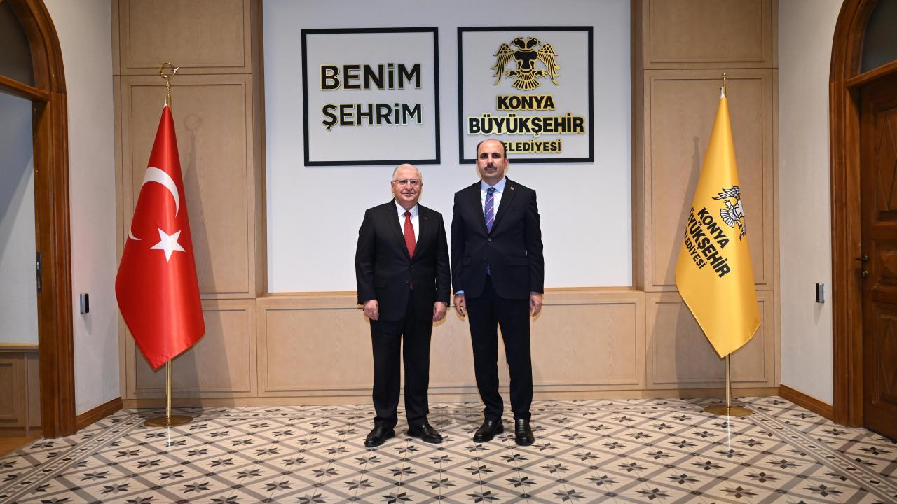 milli savunma bakani guler konya buyuksehir belediye baskani altayi ziyaret etti iPkP12dK.jpg