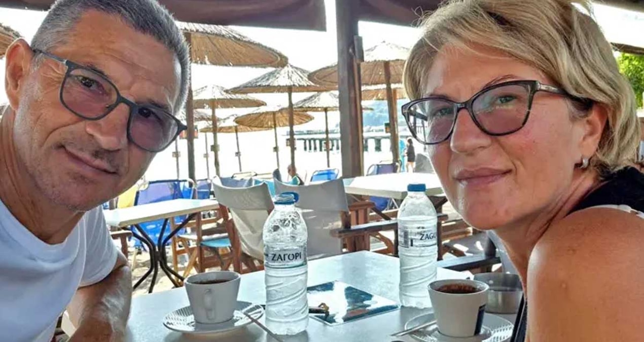 Havada kirilan pencereden disari cekilen yolcuyu esi bacaklarindan tutarak kurtardi mHOKHAWW